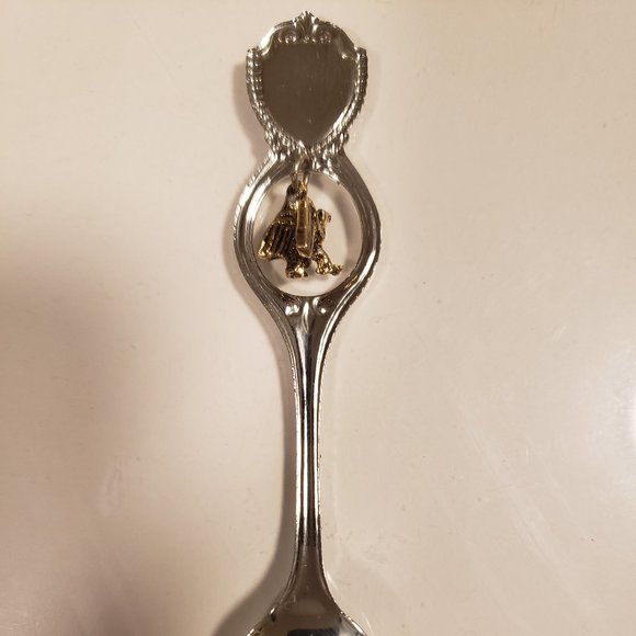 COLLECTIBLE SOUVENIR SPOON with EAGLE DANGLING CHARM - DENVER COLORADO - 4.5" - Picture 5 of 6